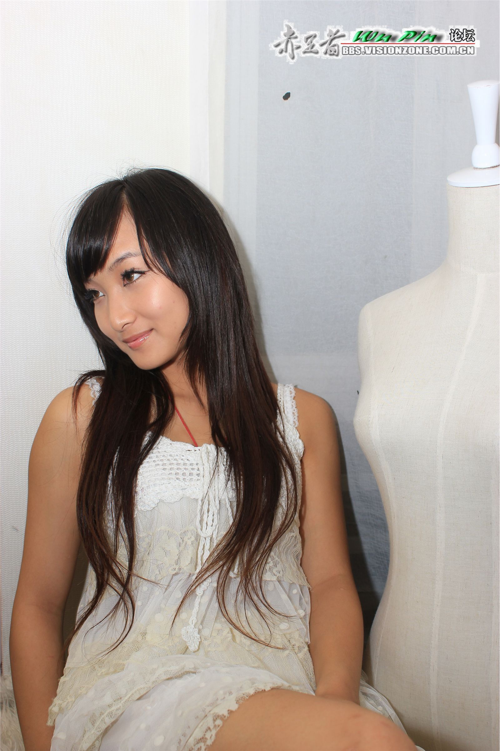 [赤足者]匿名95后小萝莉美足高清秀 美足诱惑套图